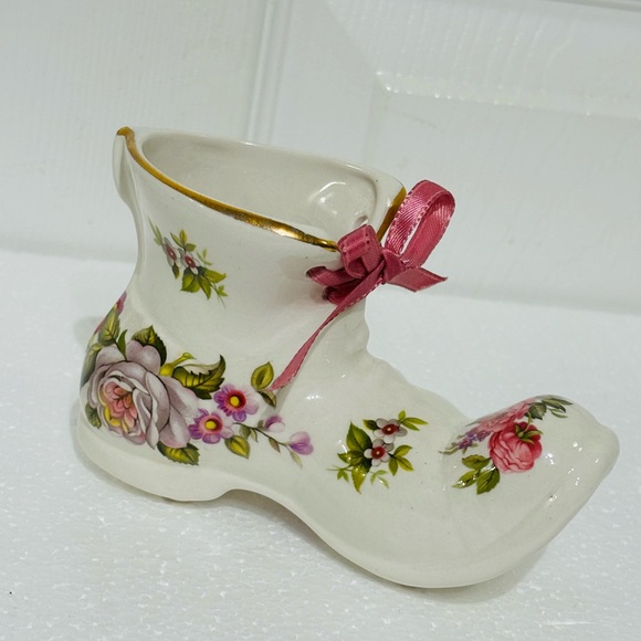 Vintage Old Foley Harmony Rose Porcelain Boot - Picture 3 of 8